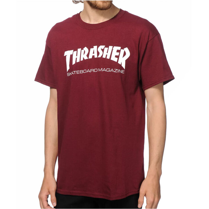 Modelo de camiseta marrom Thrasher skate mag